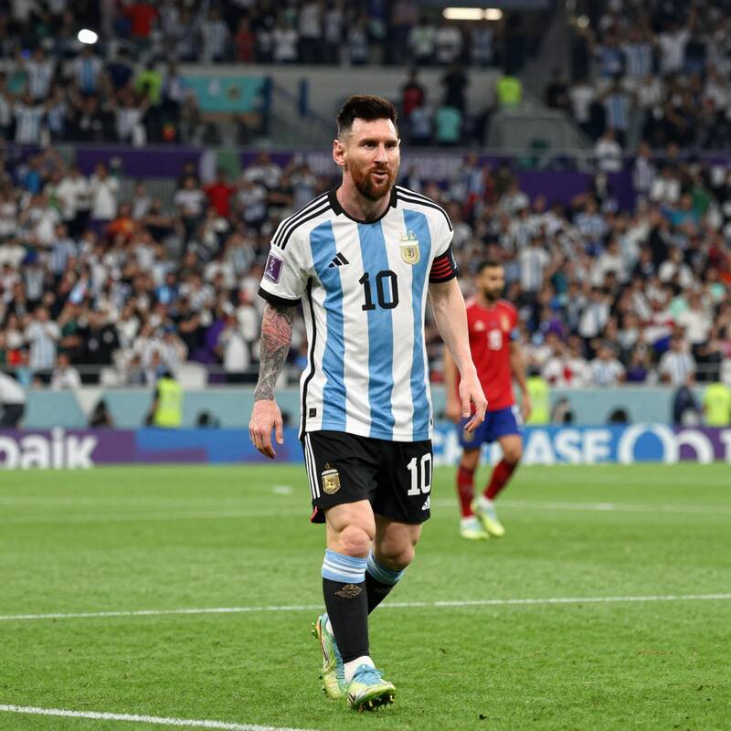 Tây Ban Nha soán ngôi Argentina: Messi lặng lẽ khép lại kỷ nguyên huy hoàng - 1306